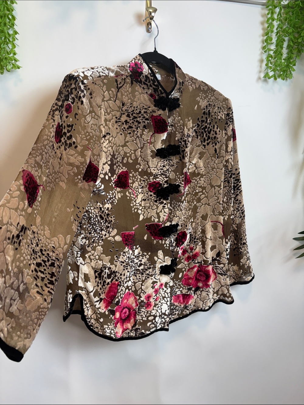 Aric.A USA Floral Velvet Jacket in Taupe and Magenta